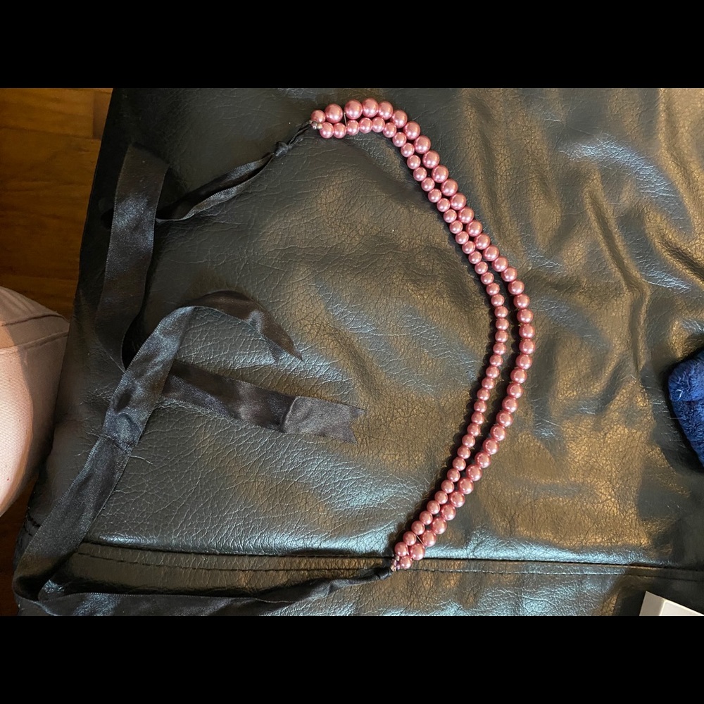 Pink pearl necklace
